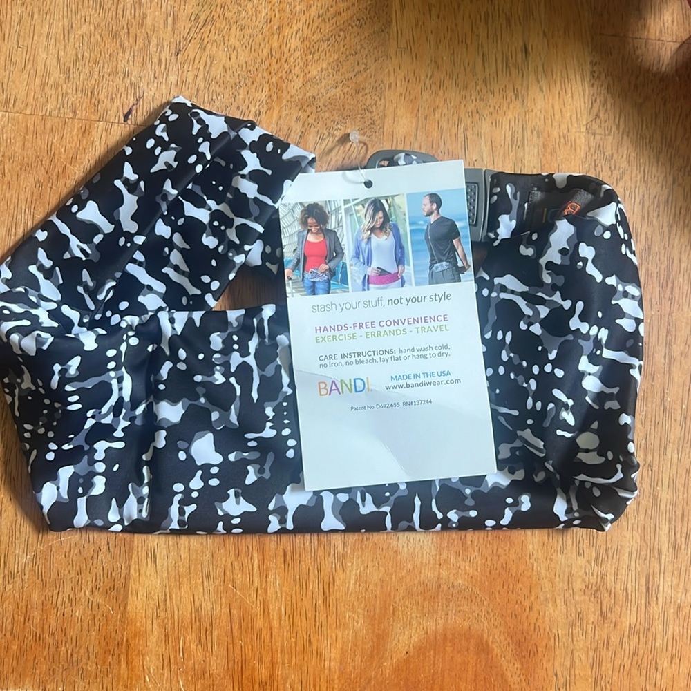 NWT BANDI POCKETED BELT